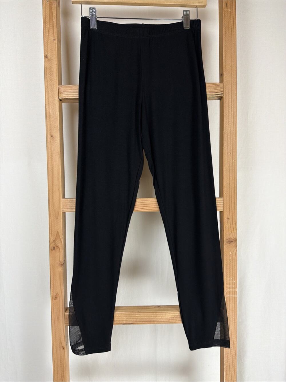 NWT Inoah Black Mesh Gusset at Hem Pull On Leggings Pants #0862 Size XS USA